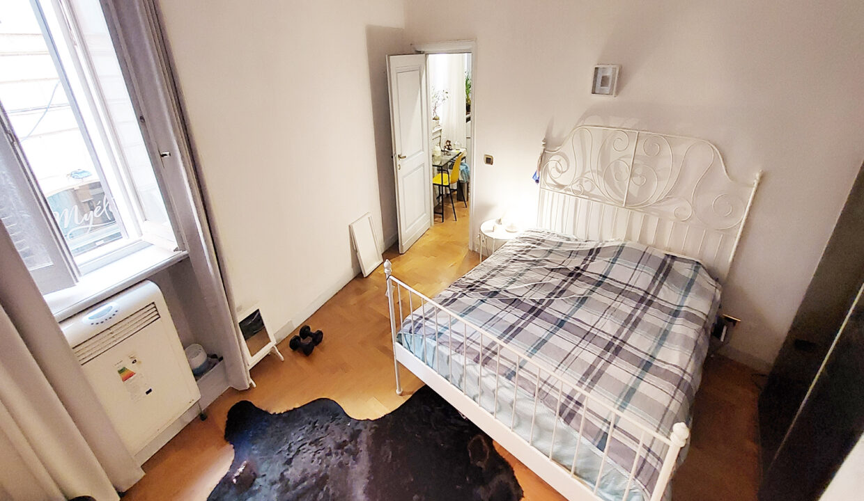 CAMERA 22